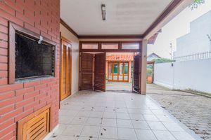 Image 25 - 320673