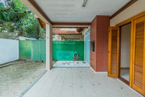 Image 26 - 320673