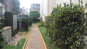 Image 8 - 320776