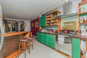 Image 14 - 320911