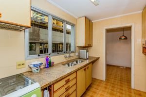 Image 42 - 321025