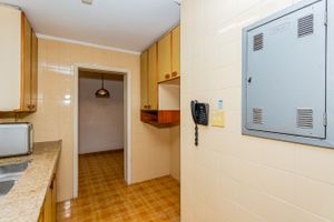 Image 44 - 321025