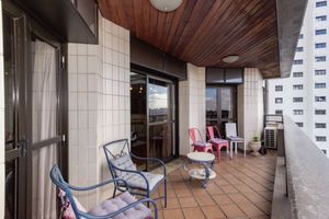 Image 9 - 321118
