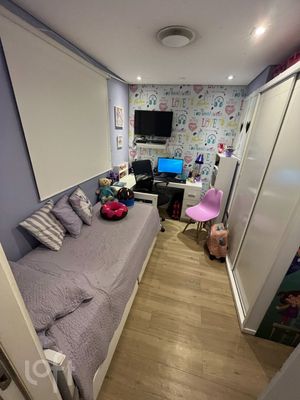 Image 15 - 321143