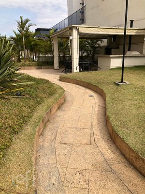Image 29 - 321528