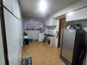 Image 19 - 322074