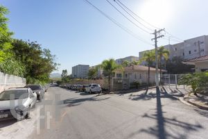 Image 16 - 322307