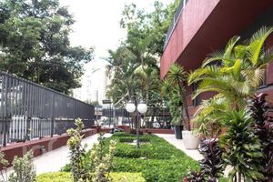 Image 30 - 322319
