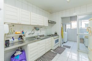 Image 39 - 322573