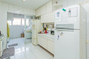Image 40 - 322573