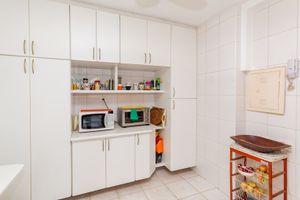 Image 45 - 322573