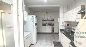 Image 6 - 322573