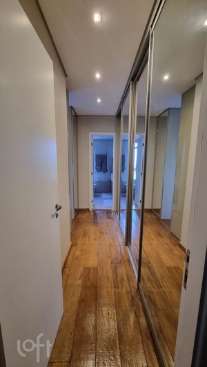 Image 17 - 322951