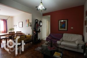 Image 21 - 323102