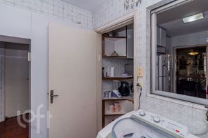 Image 34 - 323297