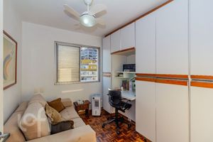 Image 7 - 323297