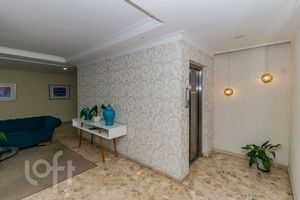 Image 41 - 323297