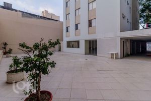 Image 51 - 323297
