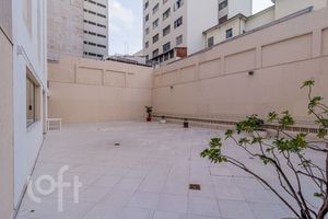 Image 50 - 323297