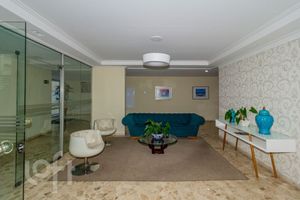 Image 43 - 323297