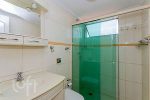 Image 19 - 323469