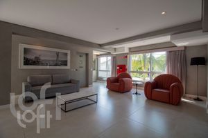 Image 37 - 323535