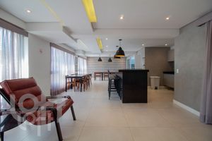 Image 18 - 323535