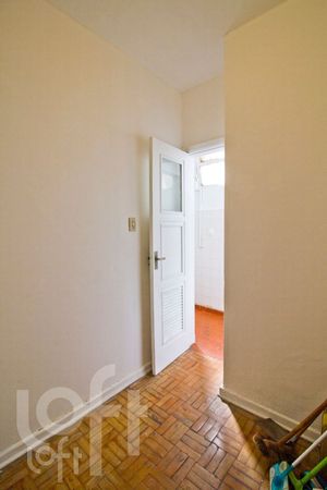 Image 1 - 323578