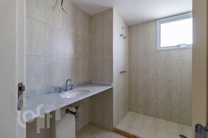 Image 93 - 323581