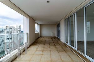 Image 40 - 323581