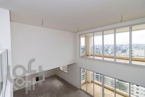 Image 41 - 323581