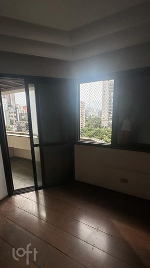 Image 15 - 323602