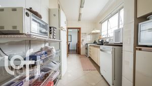 Image 31 - 323618