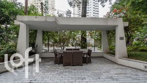 Image 34 - 323618