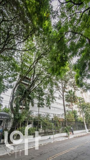 Image 33 - 323618