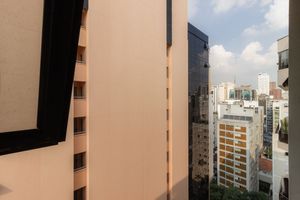 Image 16 - 323667