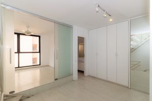 Image 22 - 323667