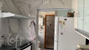 Image 4 - 323829
