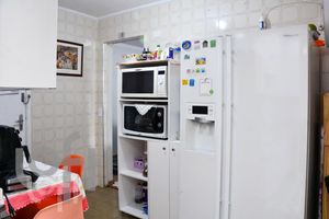 Image 18 - 323885