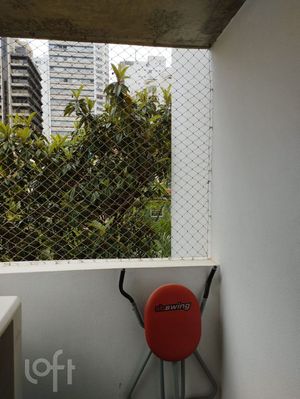 Image 6 - 323903