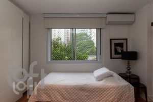 Image 8 - 323940