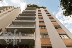 Image 37 - 323940