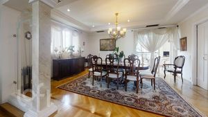 Image 17 - 324113