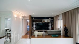 Image 33 - 324412