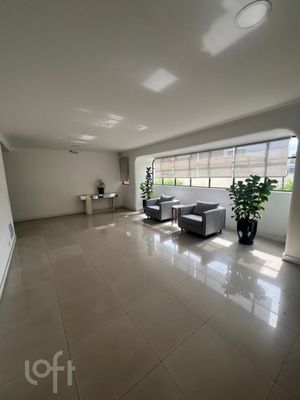 Image 18 - 324477
