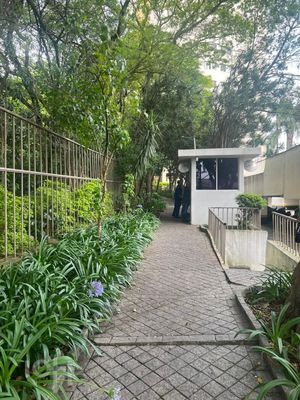 Image 13 - 324477