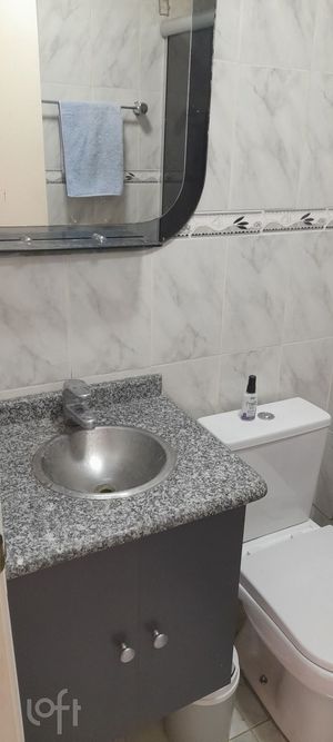 Image 19 - 324750