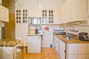 Image 25 - 325076