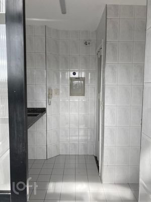 Image 31 - 325212