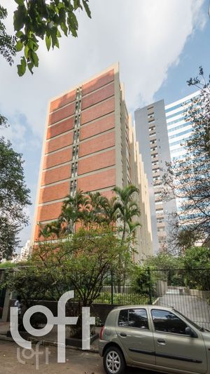 Image 15 - 325374